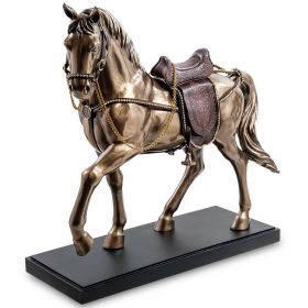 Статуя "Лошадь"