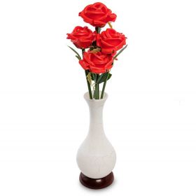 Розы в вазе с LED-подсветкой