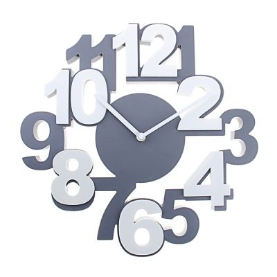 Часы настенные серо-белые цифры